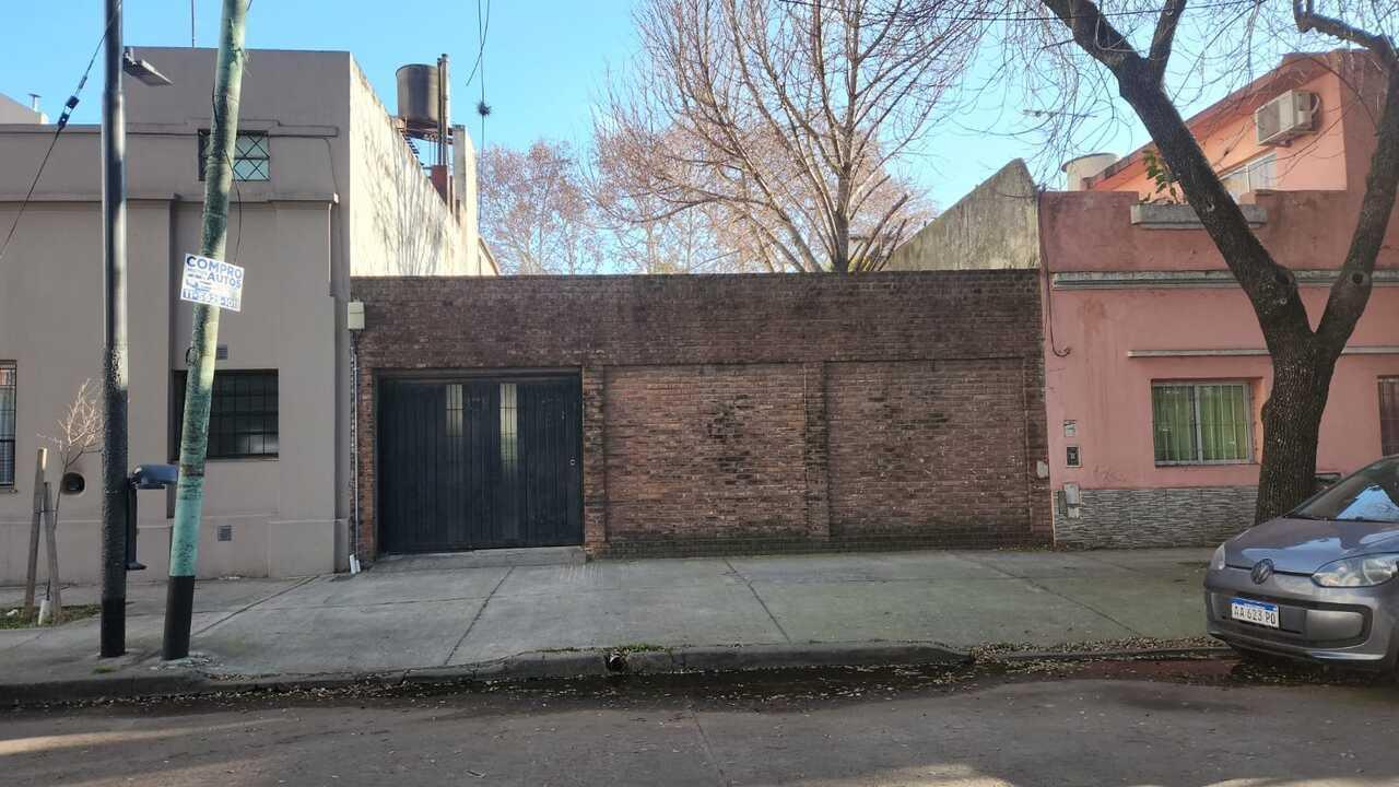 Foto de LOTE CON GARAGE EN SAAVEDRA, imagen 1