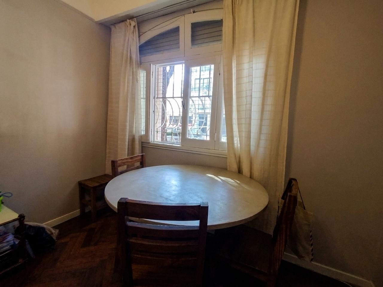 Foto de Departamento en Venta en Colegiales, Tres Ambientes PB Con Patio, imagen 2