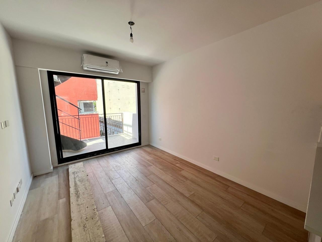 Foto de Venta – 2 ambientes – Departamento – Caballito – Terraza propia con, imagen 1