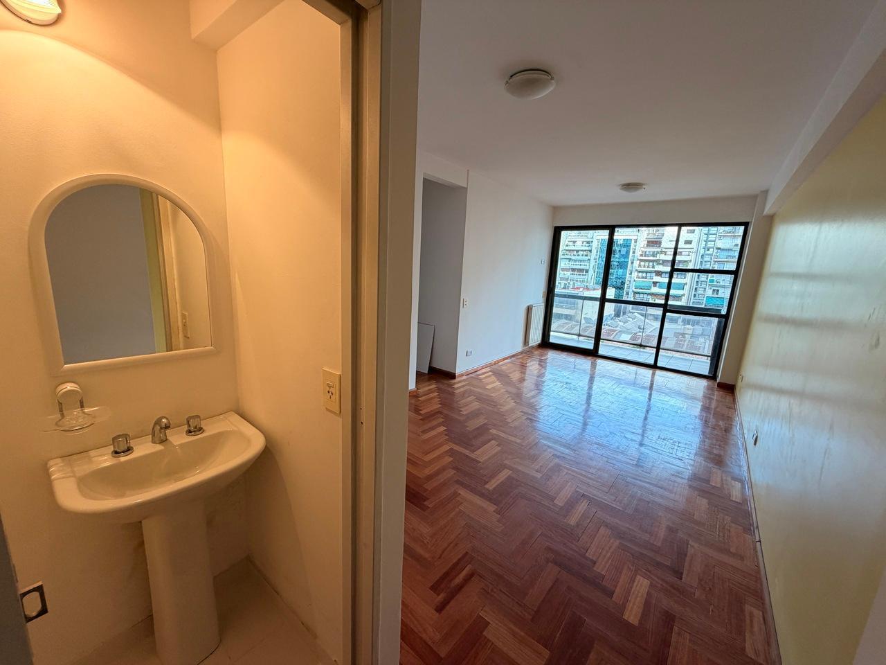 Foto de ALQUILER DEPARTAMENTO DE 3 AMBIENTES CON COCHERA EN BELGRANO, imagen 1