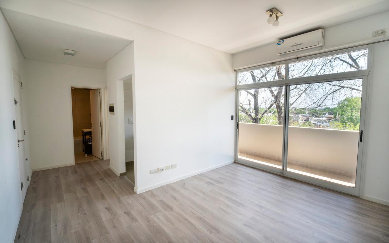 Foto de Venta Departamento 2 ambientes en Complejo La Mora con cochera, pileta, imagen 3