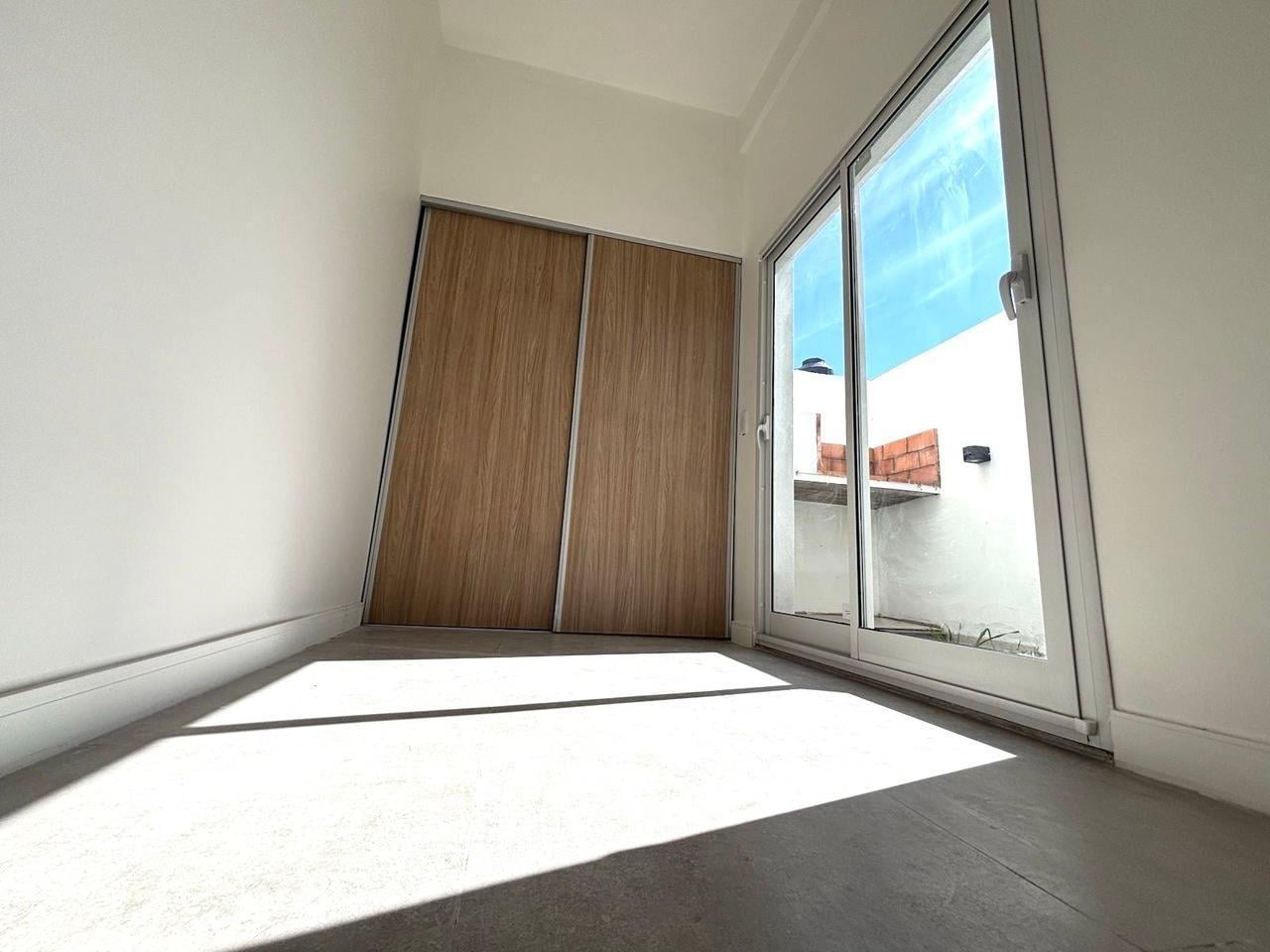 Foto de PH reciclado a nuevo. Apto crédito. PB con entrada independiente y, imagen 1