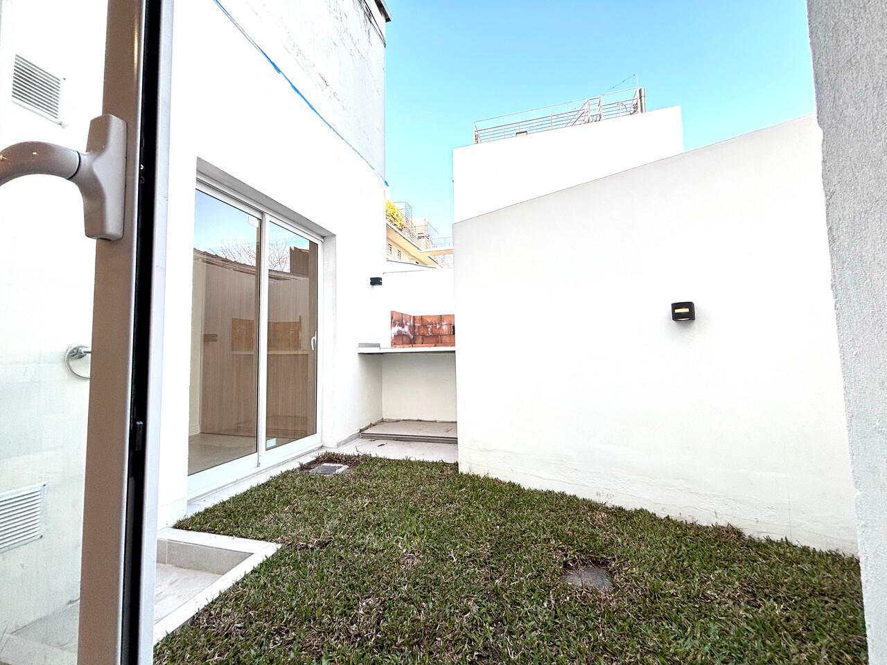 Foto de PH reciclado a nuevo. Apto crédito. PB con entrada independiente y, imagen 4