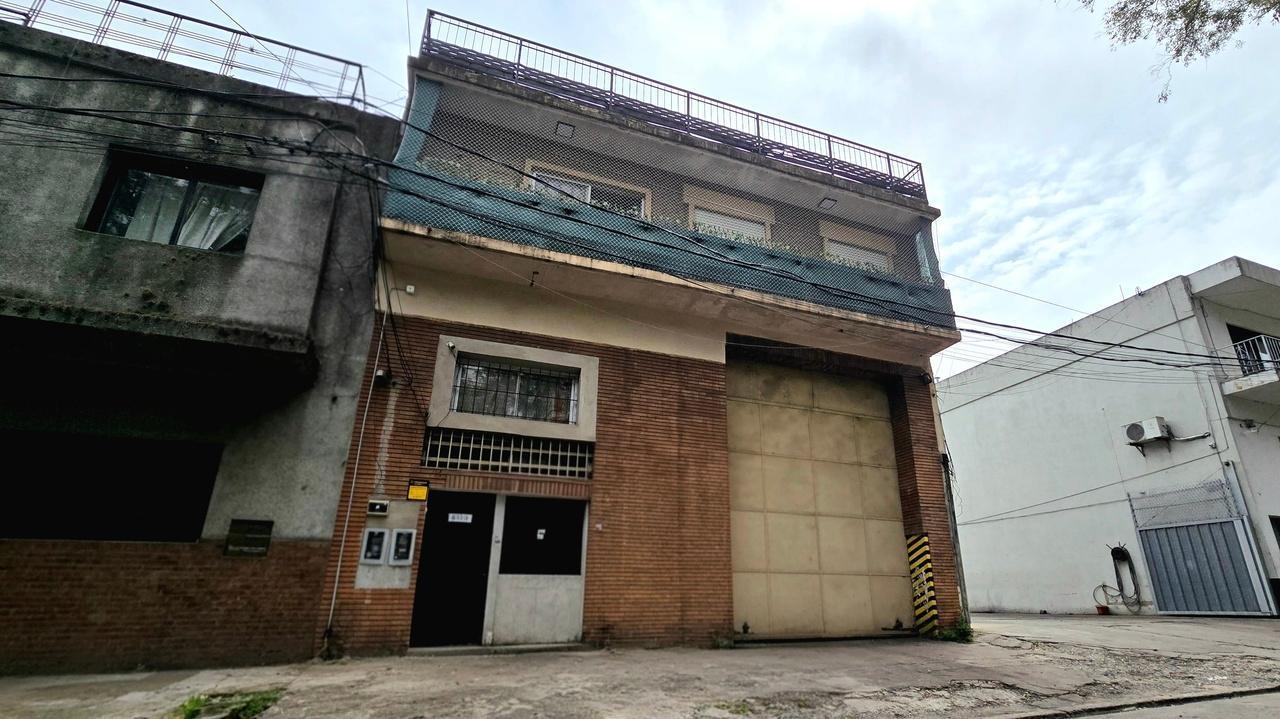 Foto de Venta Galpón Industrial 10x50 múltiples usos | Puente Grúa | Depto. 4, imagen 1