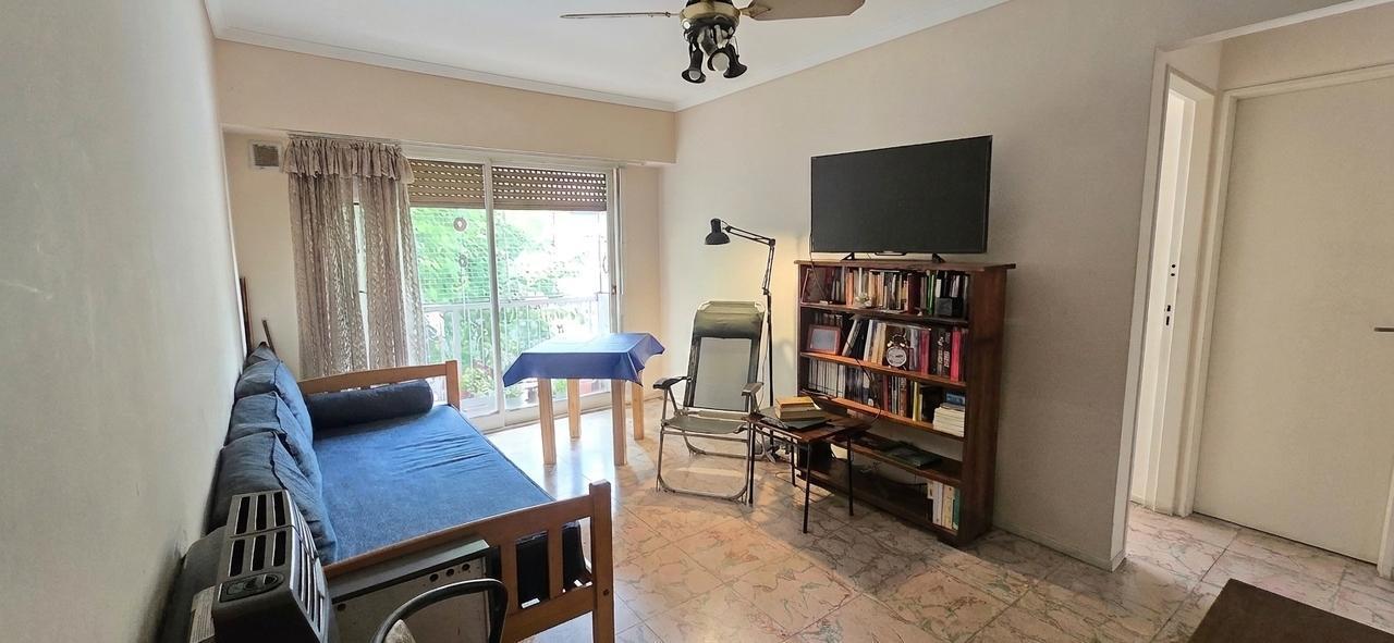 Foto de VENTA DEPARTAMENTO DOS AMBIENTES CON BALCON -MONTE CASTRO, imagen 1