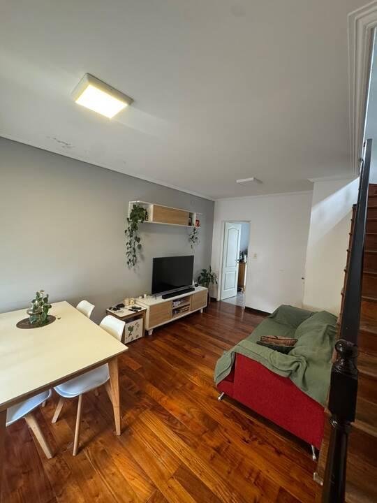 Foto de Venta Triplex 4 ambientes con cochera en Olivos, imagen 1