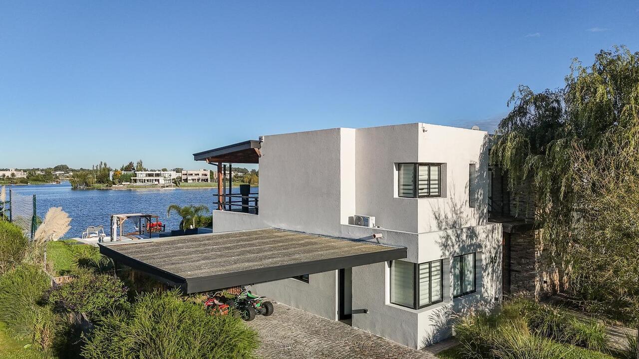 Foto de Venta Casa 5 ambientes, San Sebastián, área 6 laguna, imagen 2