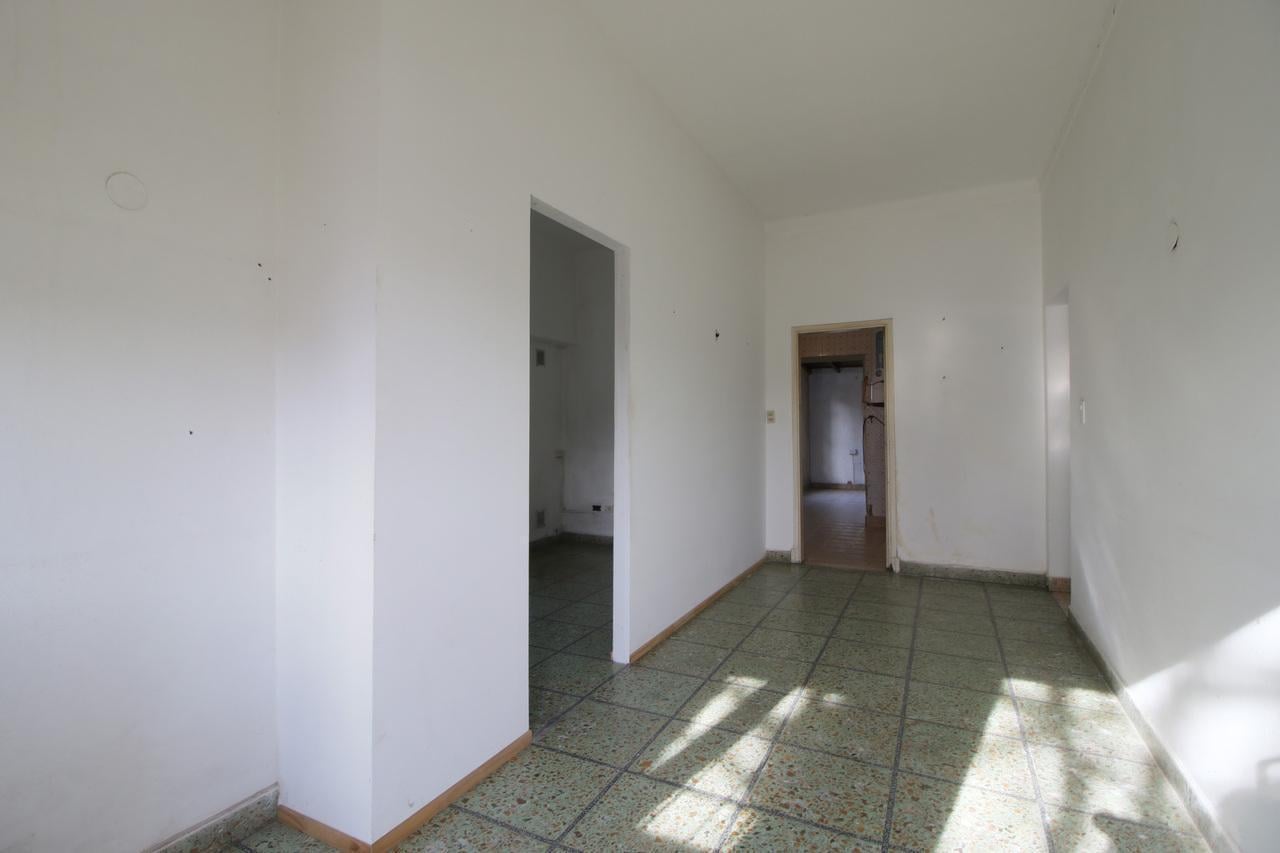 Foto de Casa 3 ambientes c/ cochera- Ituzaingo-Acepta Permuta, imagen 3