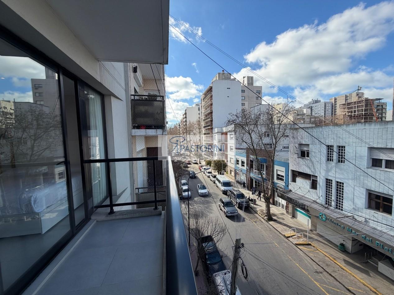 Foto de Vendemos completo depto en Plaza Mitre, imagen 3