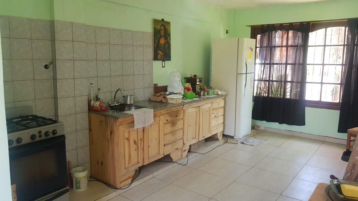 Foto de Amplio Chalet en excelente ubicacion, imagen 4
