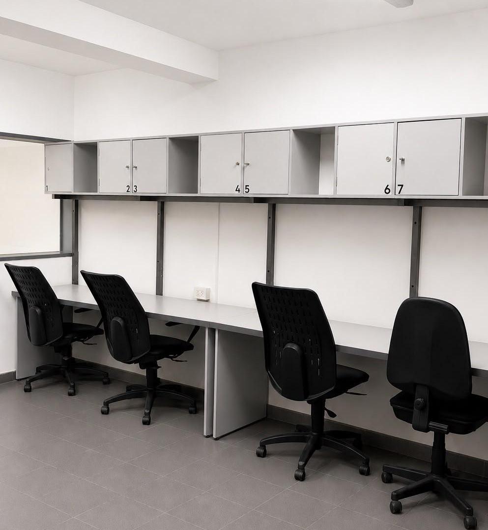 Foto de Oficina Comercial en Alquiler | Totalmente Equipada | 7 Puestos +, imagen 5