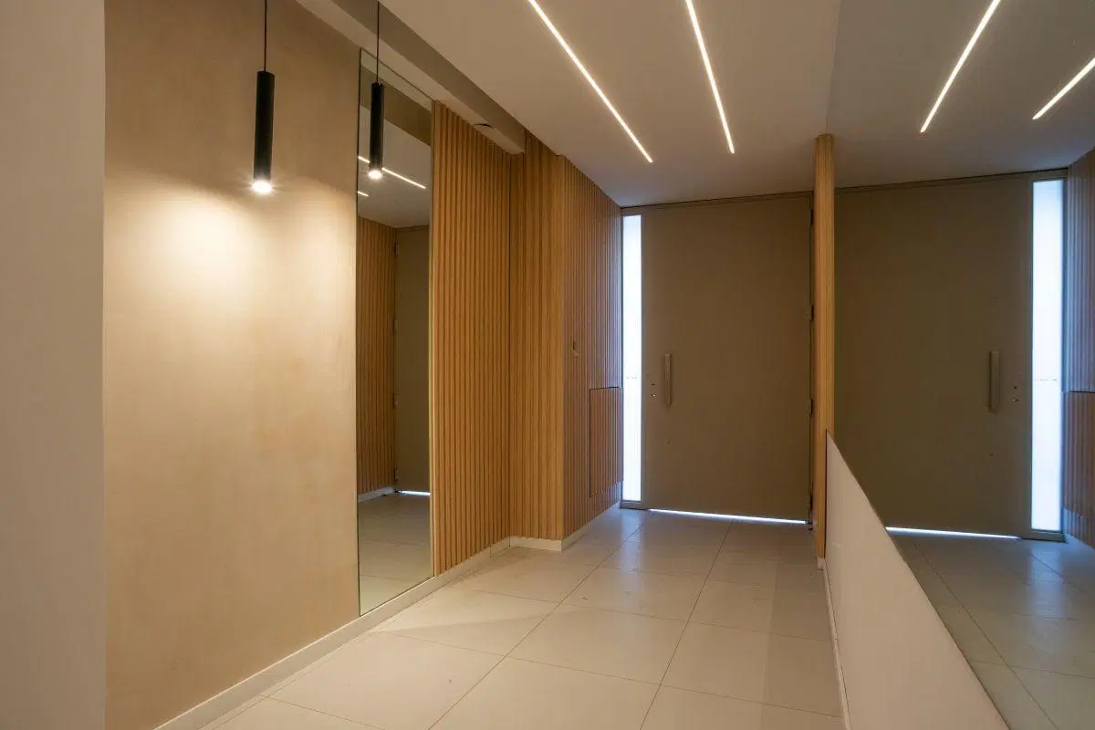 EDIFICIO COMPLETO EN VENTA · 100% RENTADO · Av. Jujuy esq. Cochabamba 3