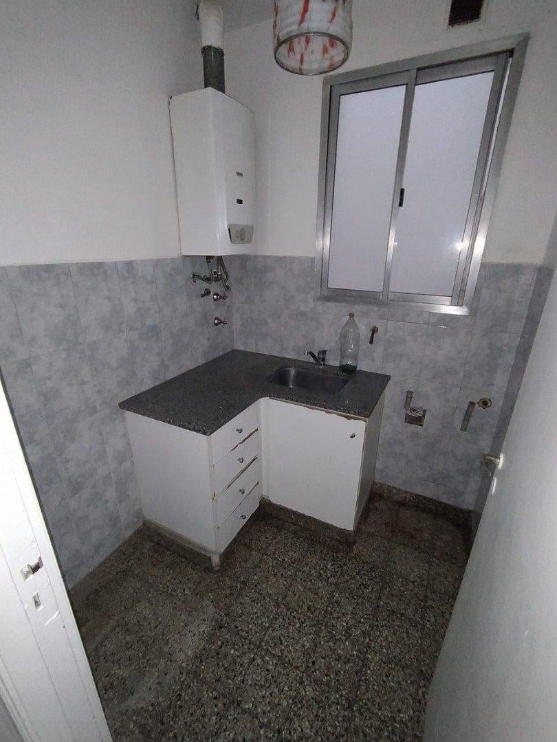 Foto de SANTIAGO 1800 - DPTO. DE 2A AMBIENTES INTERNO, imagen 2