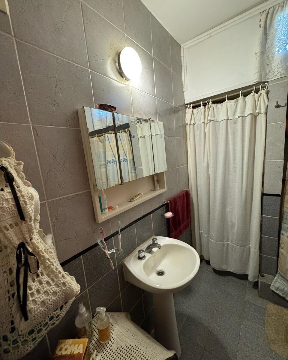 Foto de CASA DE TRES AMBIENTES - BARRIO EL JARDIN DE STALLA MARIS, imagen 4