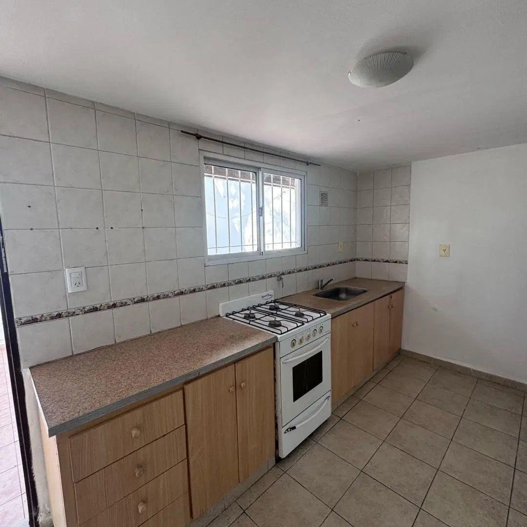 PH DE 3 AMBIENTES CON PATIO - LAPRIDA 3348 3