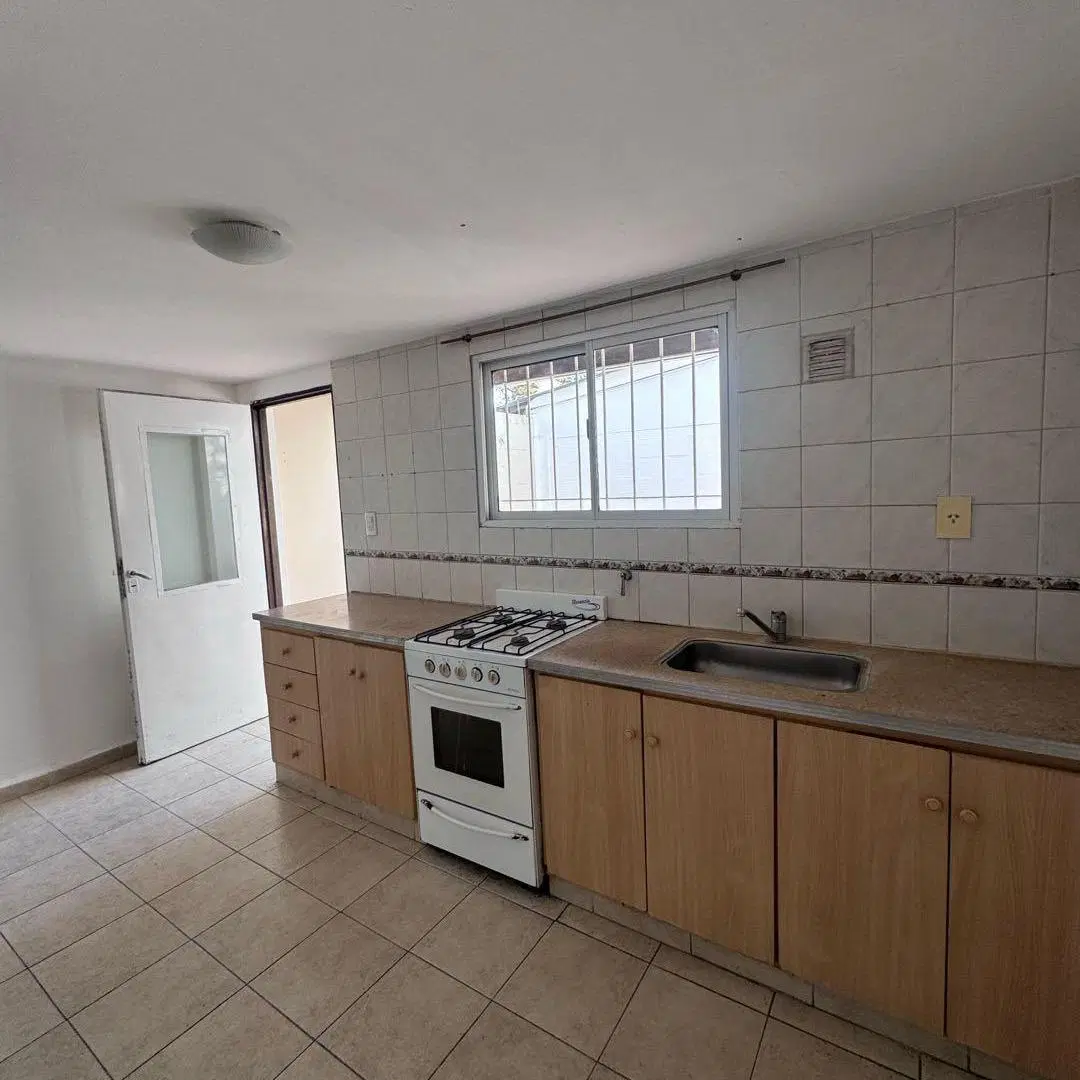 PH DE 3 AMBIENTES CON PATIO - LAPRIDA 3348 4