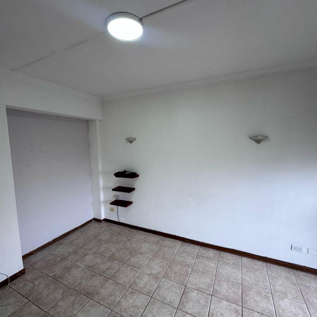 Foto de DPTO DE DOS AMBIENTES A LA CALLE CON BALCON - SANTA FE Y ALBERTI, imagen 2