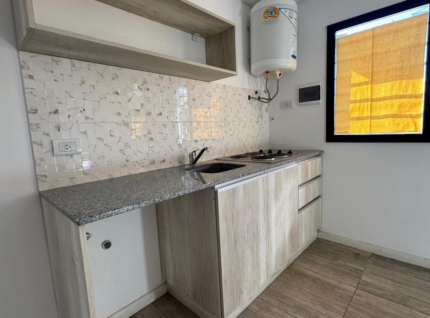 Foto de DEPARTAMENTO DE DOS AMBIENTES A LA CALLE - MATHEU 4730, imagen 1