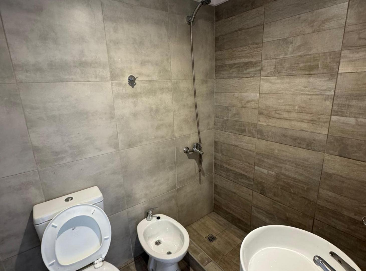 Foto de DEPARTAMENTO DE DOS AMBIENTES A LA CALLE - MATHEU 4730, imagen 5