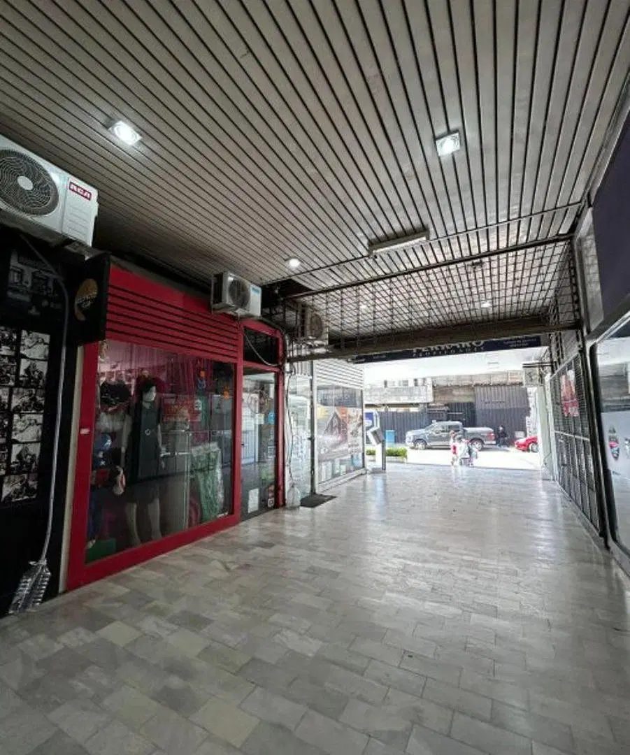 ALQUILER LOCAL LOMITAS EN GALERIA VISION 2