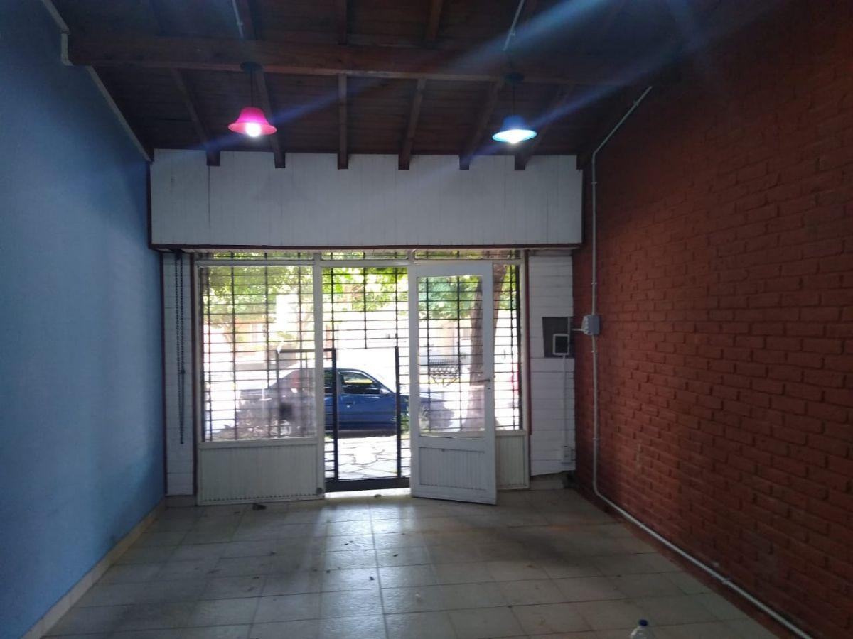 Foto de Venta Local con patio sobre FRIAS, imagen 4