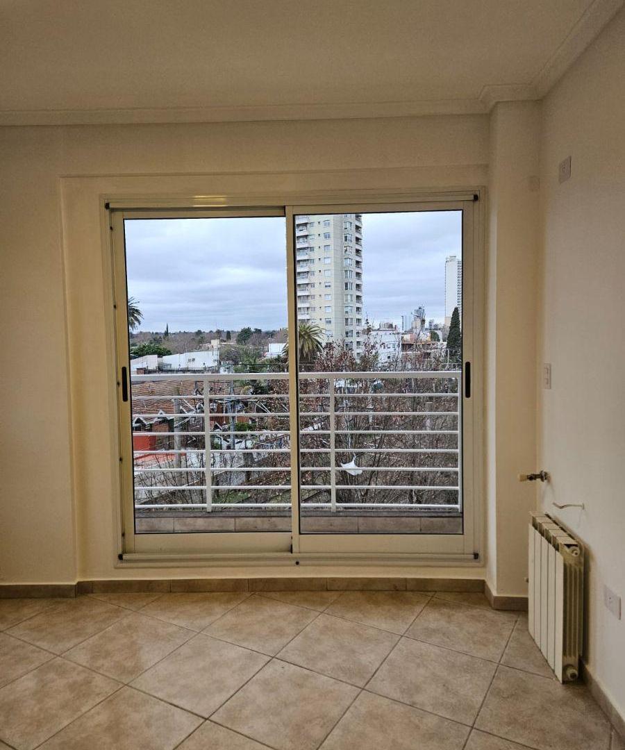 Foto de 2 Ambientes Alquiler - Lomas/ Depto Apto Profesional, imagen 3