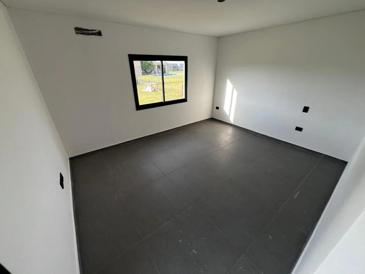 Foto de CASA 4 AMBIENTES A ESTRENAR EN VENTA – BARRIO CERRADO BELLEVILLE, imagen 4