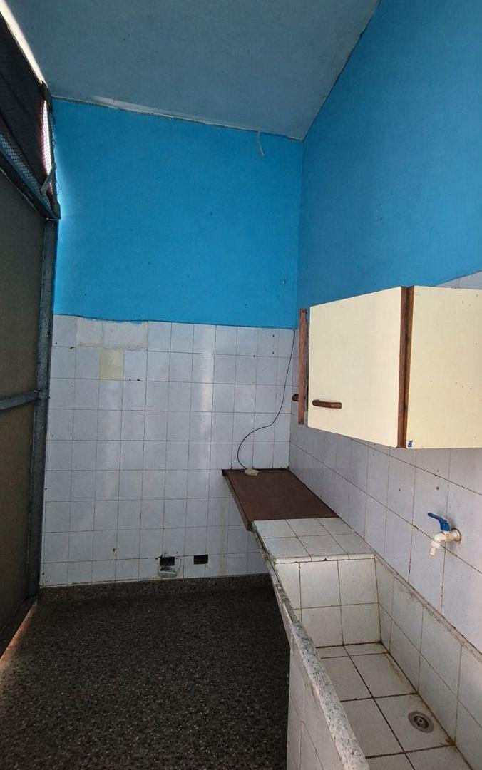 Foto de Venta de Local Comercial en Laprida, imagen 4