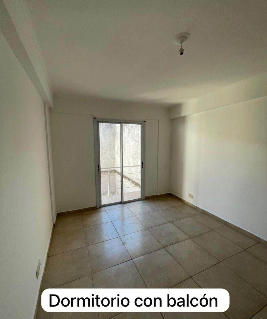 Foto de Departamento amplio en alquiler de un dormitorio con balcón Centro, imagen 5