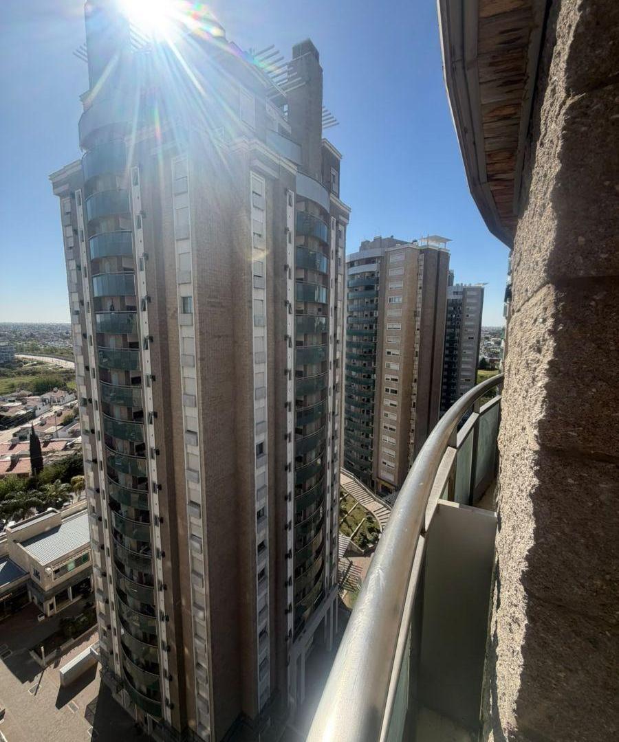 Foto de COCHERA EN ALQUILER EN ALTO VILLA SOL, imagen 2