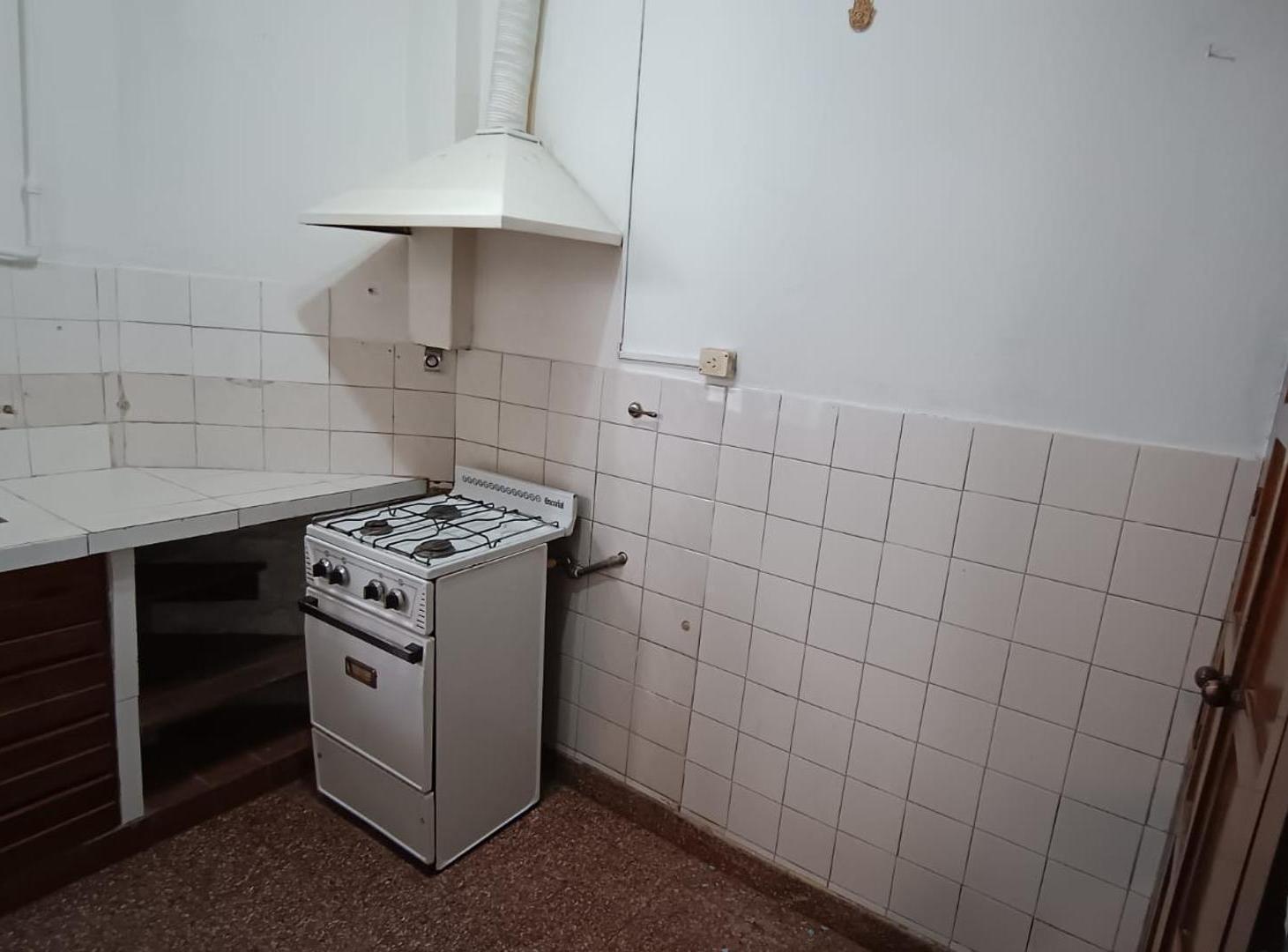 Foto de OPORTUNIDAD!!! PH CON TERRAZA EN LA MEJOR ZONA DE URQUIZA, imagen 2