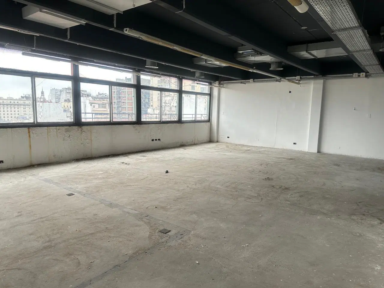 Oficina en venta en J.D. Perón al 1600 San Nicolás 2