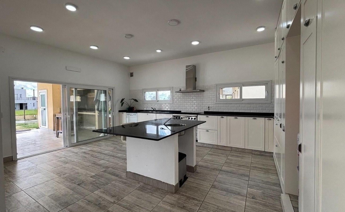 Foto de Casa en venta en San Sebastián, Área 12 - 4 ambientes, imagen 3
