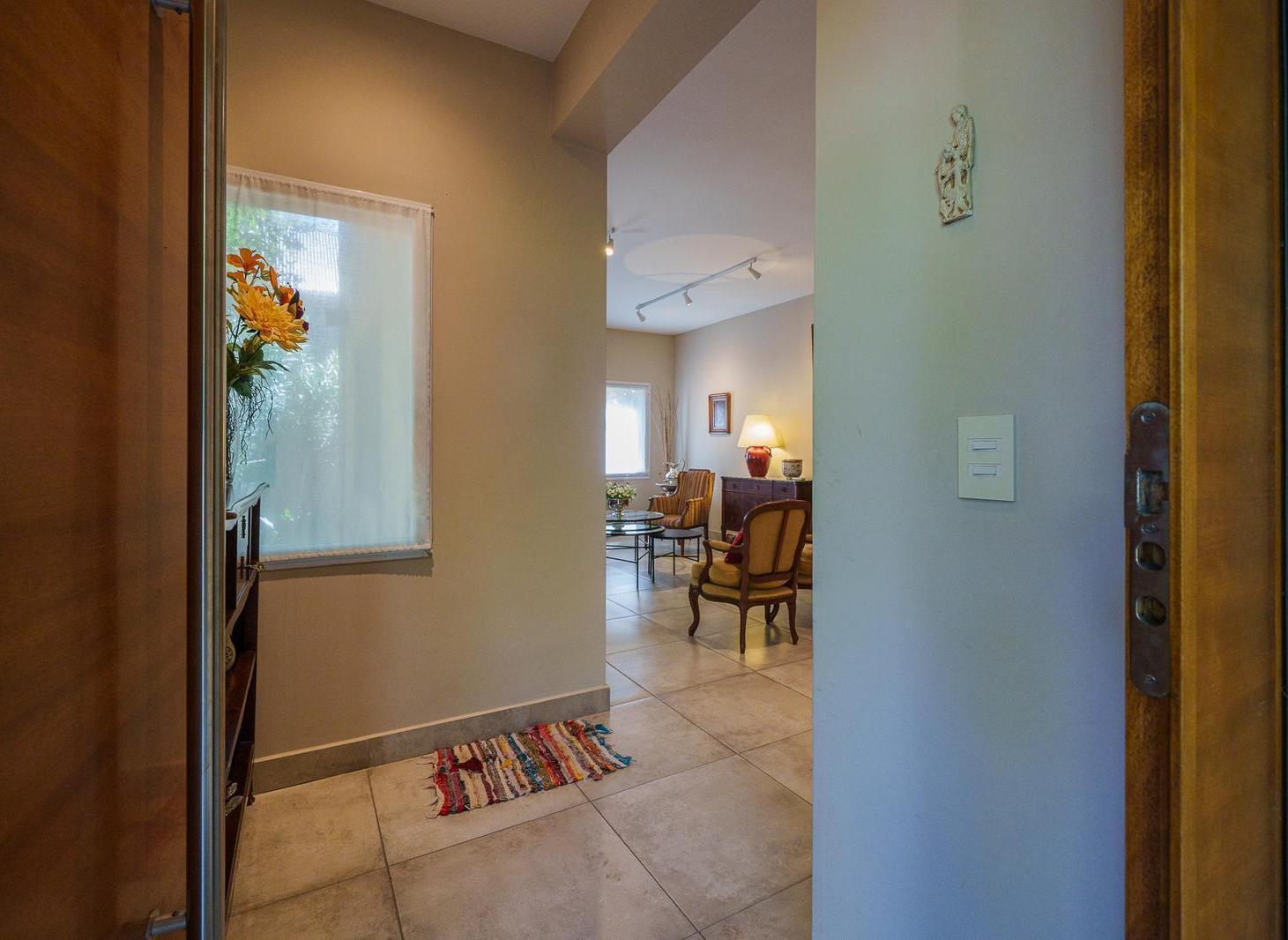 Foto de Casa en venta en Club De Campo Pueyrredón - 6 ambientes, imagen 2