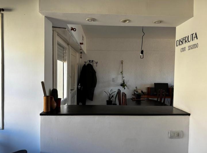 4 AMBIENTES CON BALCON TERRAZA Y VISTA ABIERTA EN ZONA SAN CARLOS 5