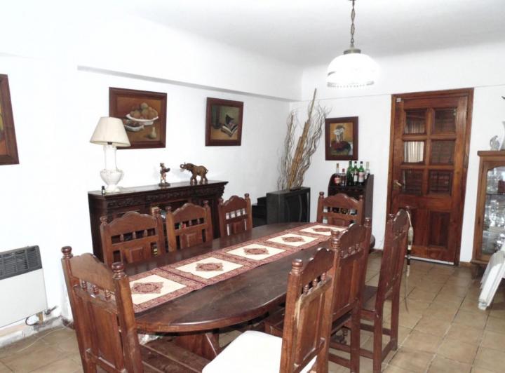 OPORTUNIDAD CHALET 5 AMBIENTES EN SANTA CLARA DEL MAR CON GRAN PARQUE A 100 METROS DEL MAR - QUINCHO 3