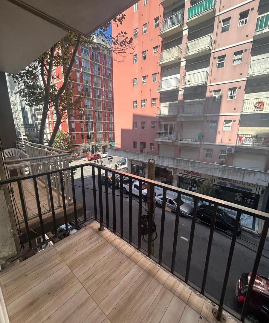 Departamento 2 ambientes, invertido, reciclado a nuevo con balcón – Las Heras