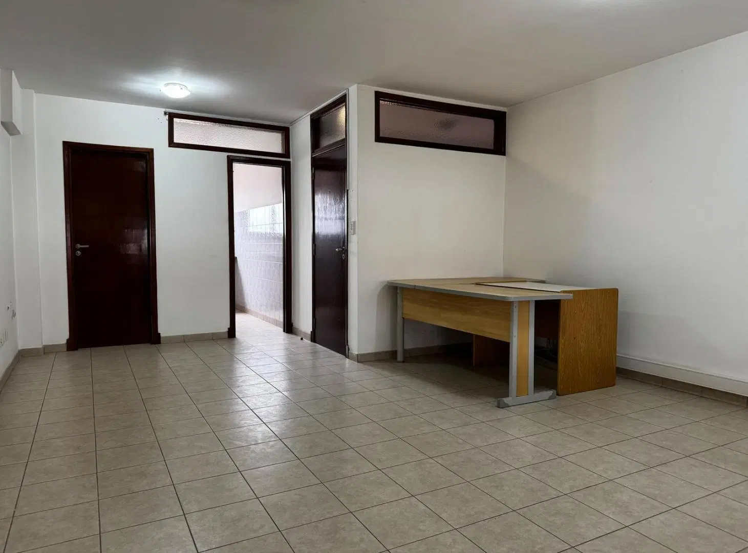 OFICINA EN ALQUILER 24 MESES | SEGUNDO PISO AL FRENTE | CON BALCON | 75 M2 TOTALES | ACHA 443 4
