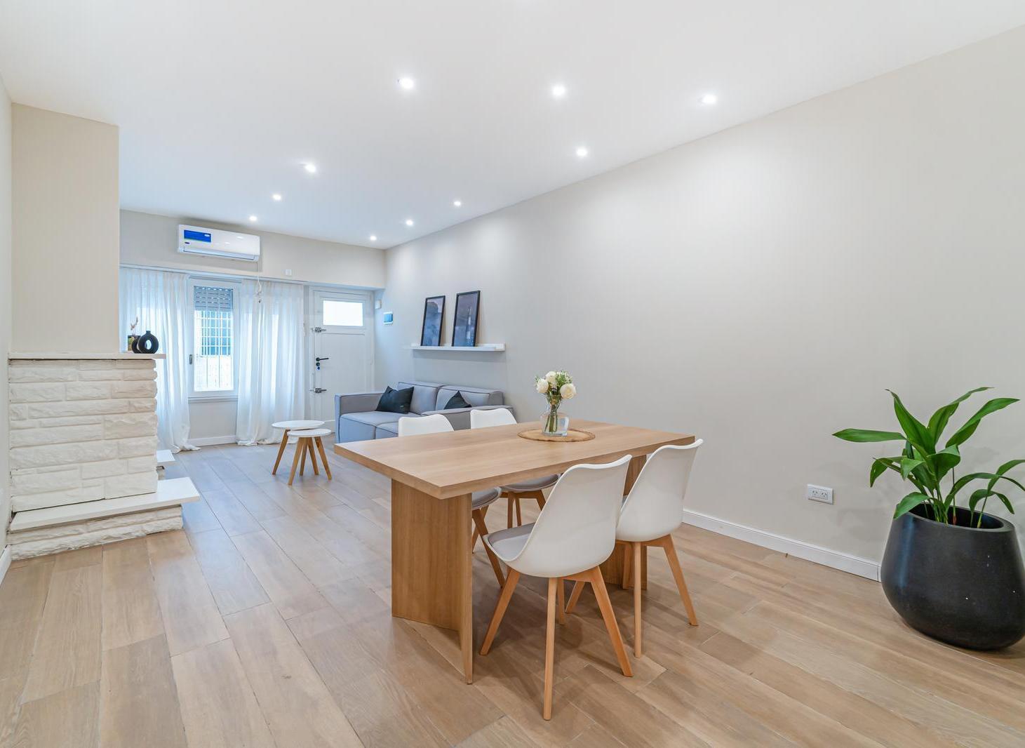 Foto de 3 Ambientes Totalmente Reciclado y Electrico con Patio Propio - Barrio, imagen 2