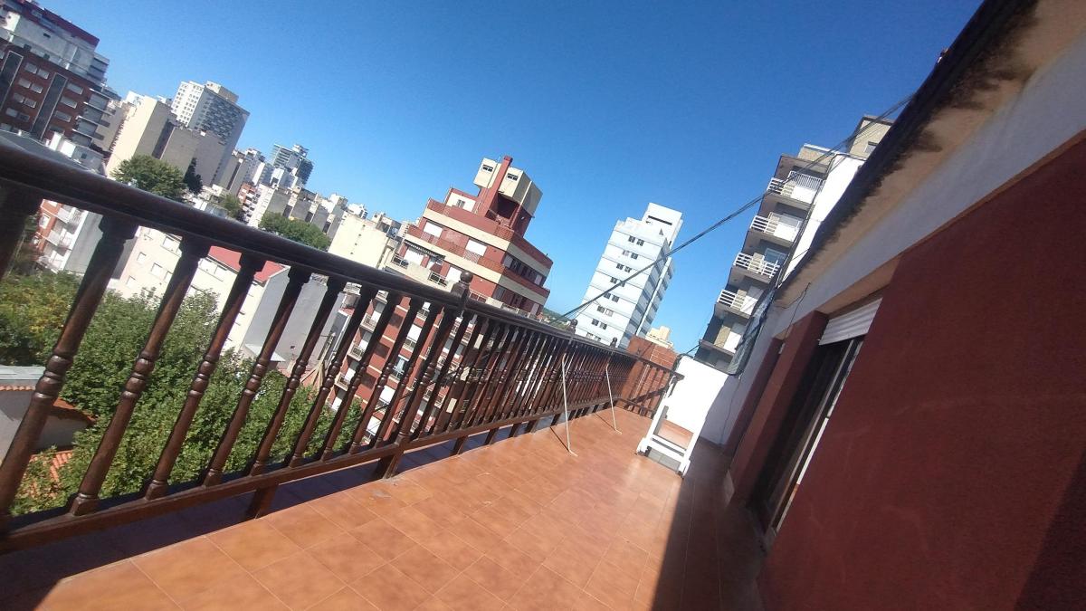 Excelente Departamento, Semi Piso 1