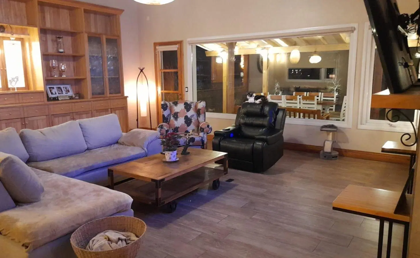Excelente alquiler, chalet en Arenas del Sur 3