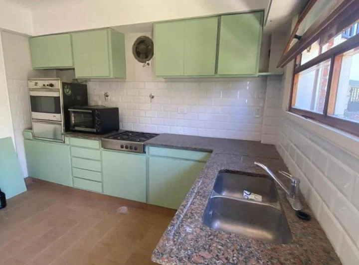 Casa en  alquiler 6 ambientes 2