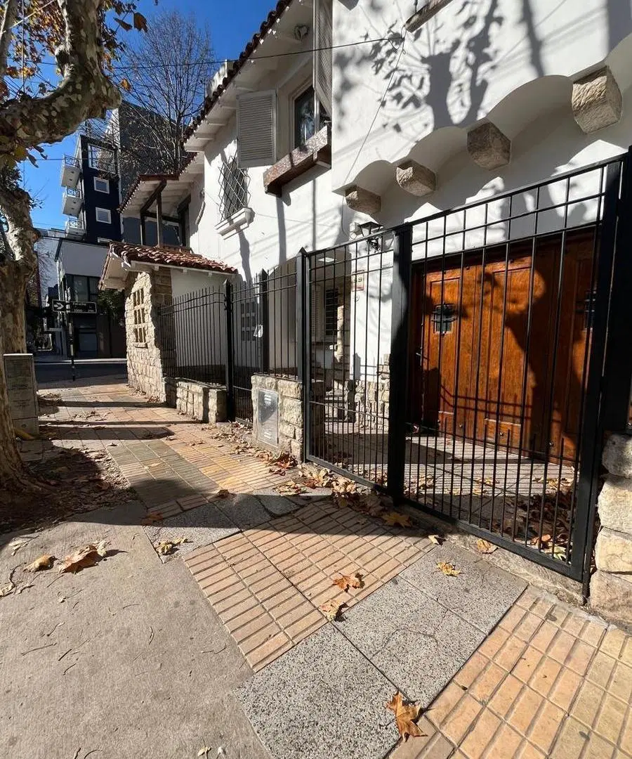 Casa en Plaza Mitre 5