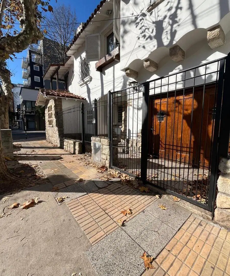Casa en Plaza Mitre 2