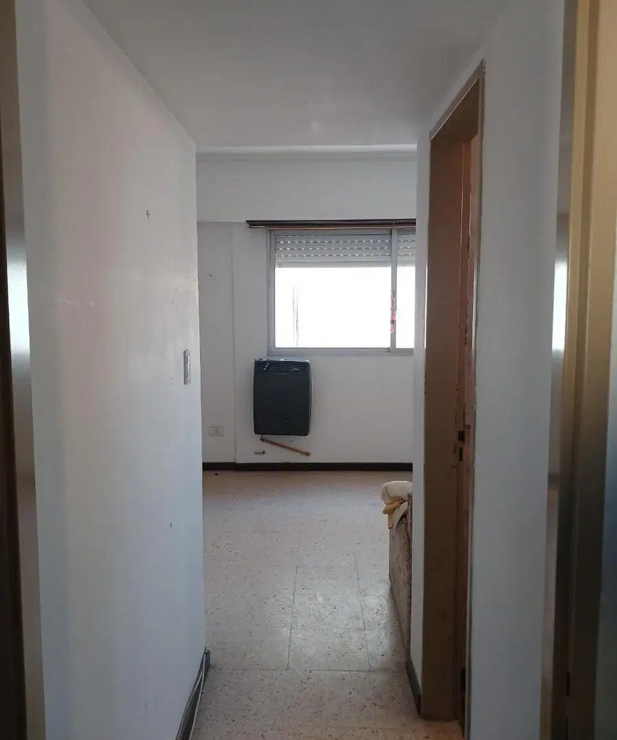 Departamento de dos ambientes lateral con Cochera fija 2