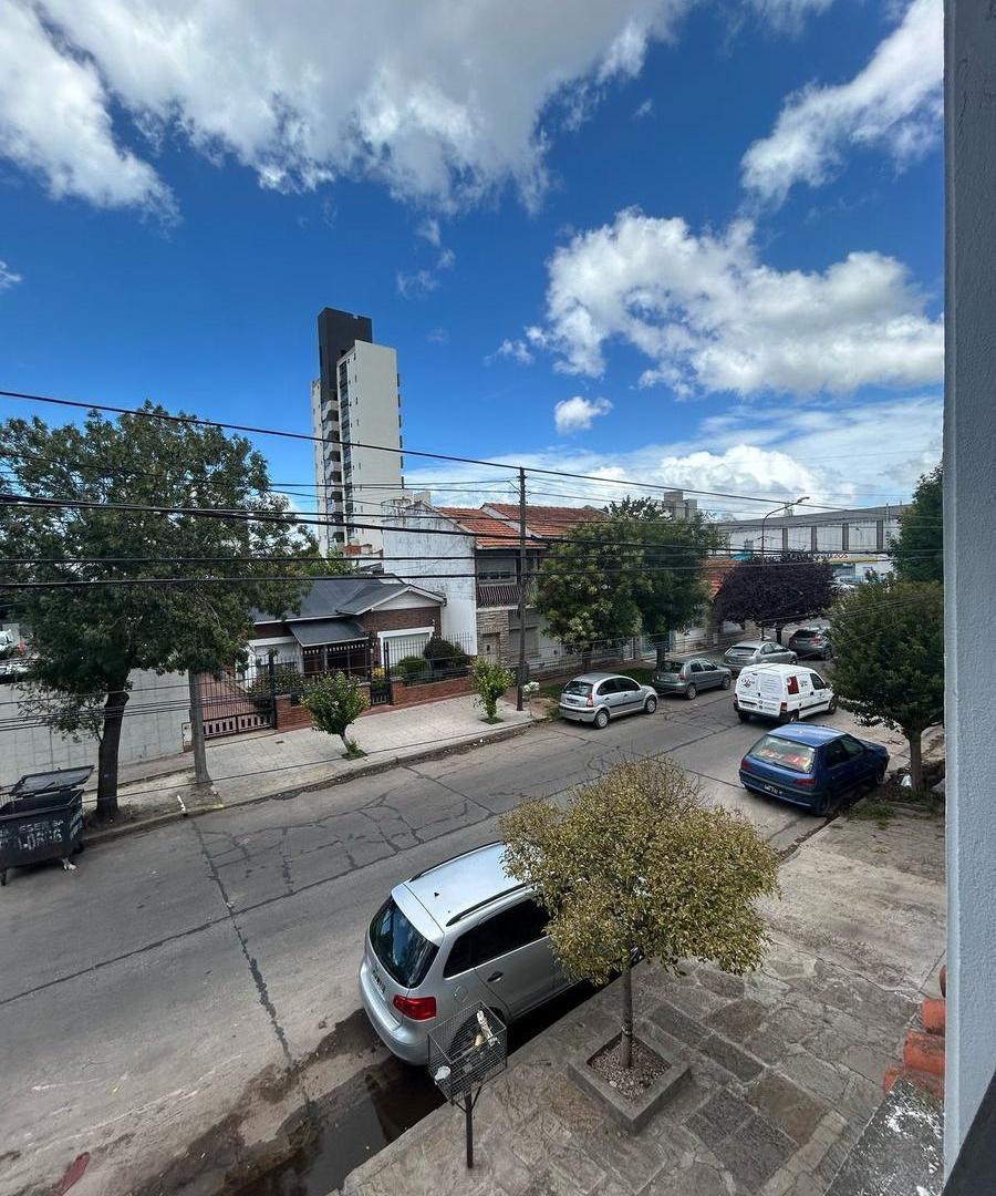Foto de PH 5 ambientes en Planta Alta. Patio. Terraza, imagen 3