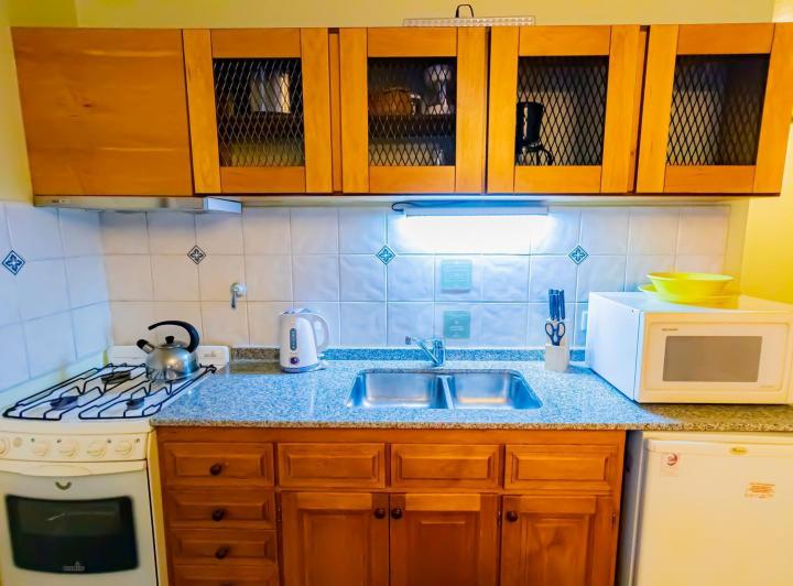 Departamento monoambiente amoblado a 1 cuadra del lago – Alquiler por 1 año 4