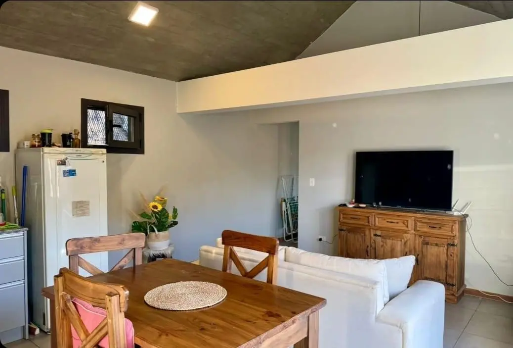 Departamento de 2 ambientes con balcón y terraza propia 5