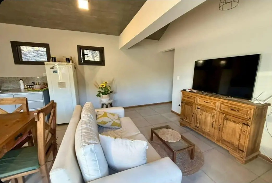 Departamento de 2 ambientes con balcón y terraza propia 4