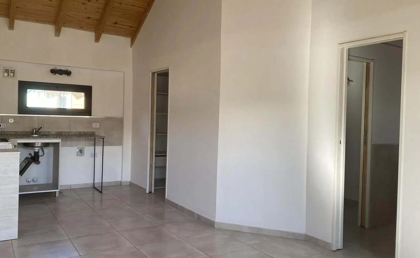 ALQUILER PERMANENTE, DEPARTAMENTO 1 DORMITORIO 5